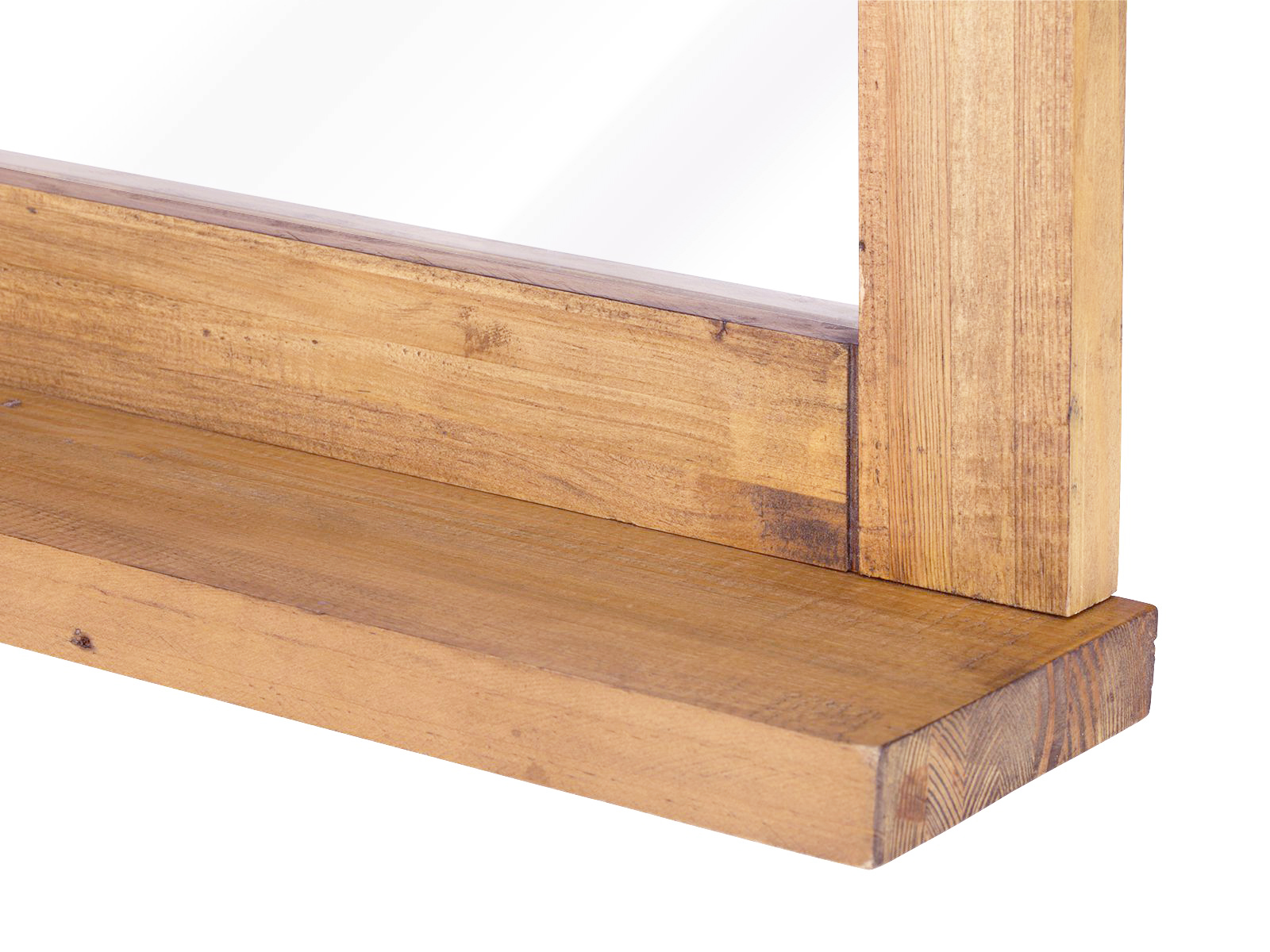 Freisteller-Bild Badspiegel Rangun: lackierter Pinie-Holzrahmen in 45°-Ansicht mit feiner Holzmaserung, Eckverbindung.