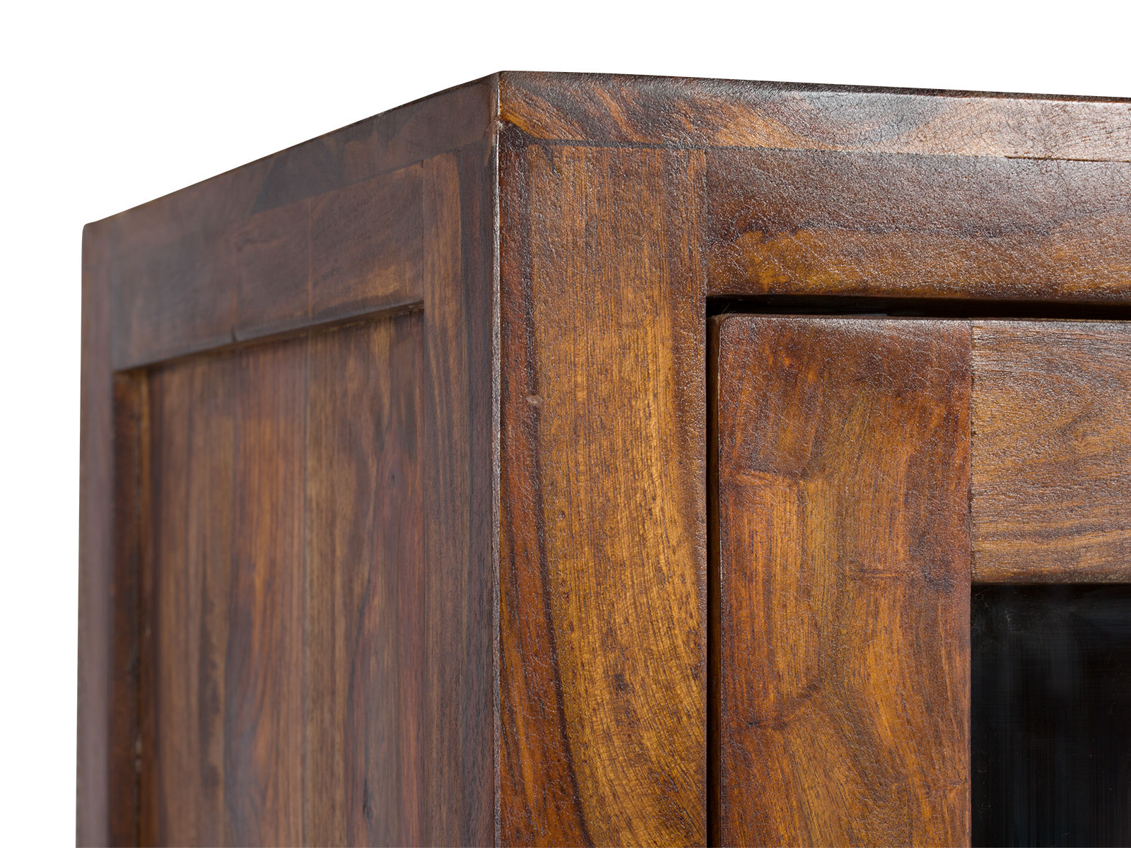 Detailansicht freigestellte Vitrine Palison dunkel aus lackiertem Palisanderholz, Eckverbindung von Front- und Seitenpaneel