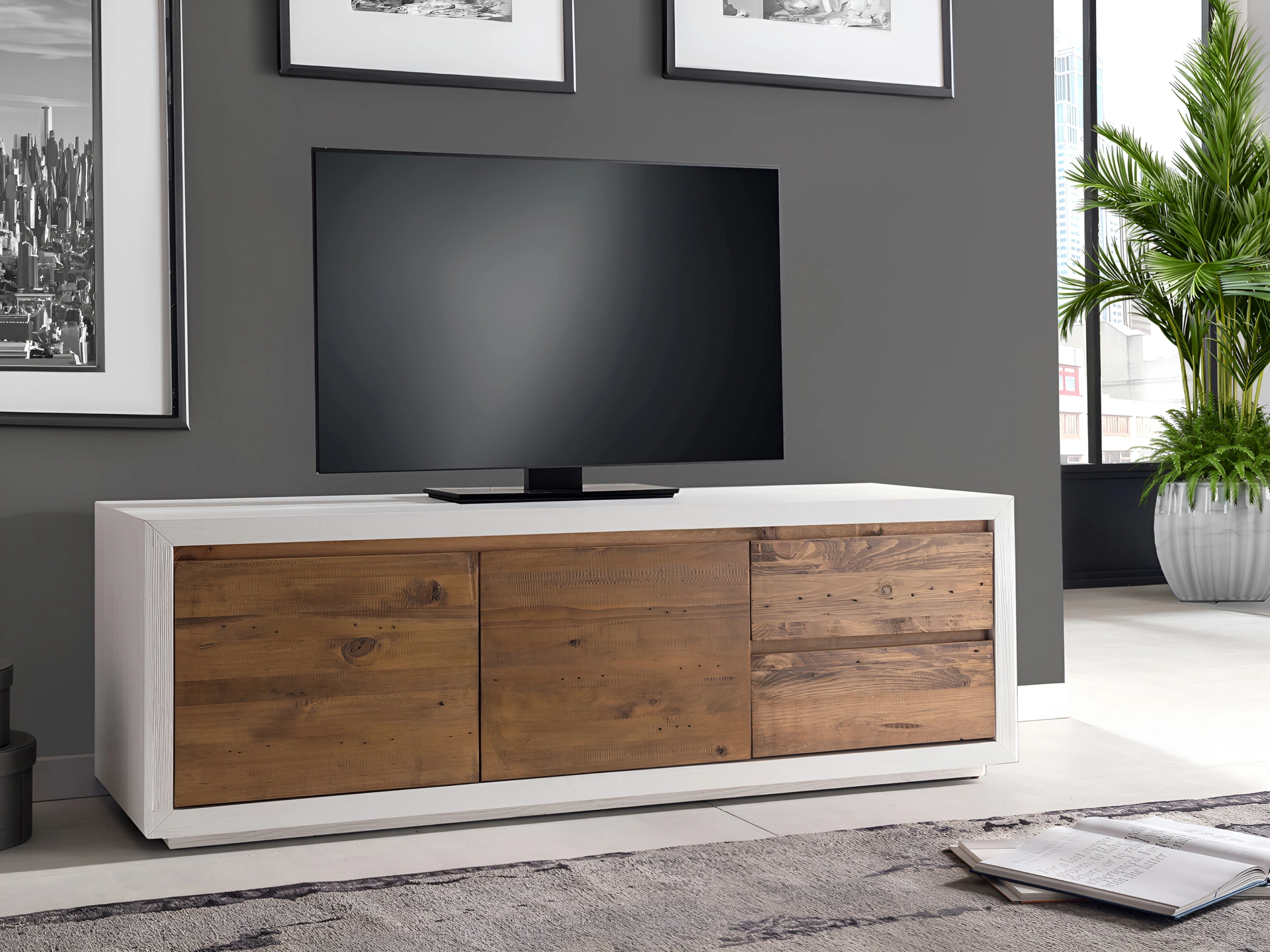 Burnham A4 Holzrahmen, Frontansicht in Naturholz auf weißem Hintergrund – schlichter Bilderrahmen für A4-Formate