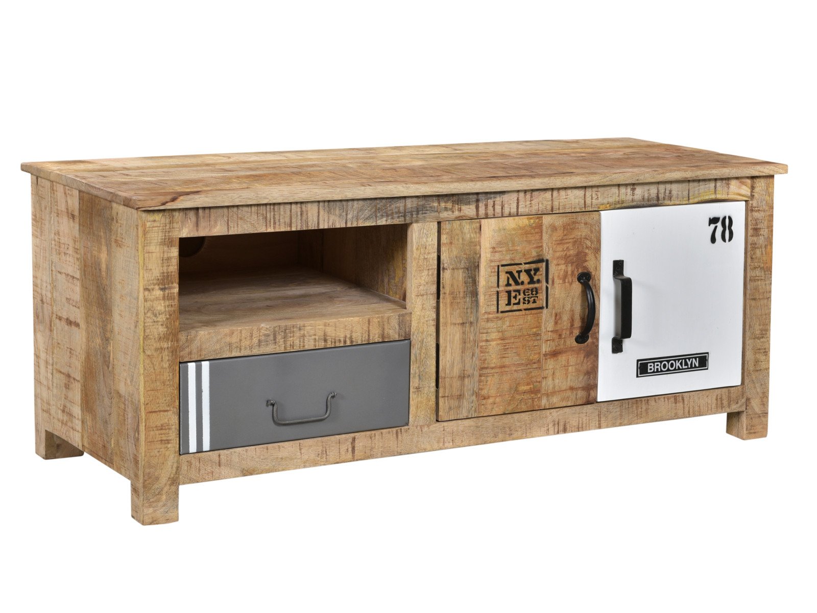 TV-Lowboard 'Pune 1600' aus Holz im modernen Wohnzimmer mit TV, Deko und warmem Eichenholz-Finish